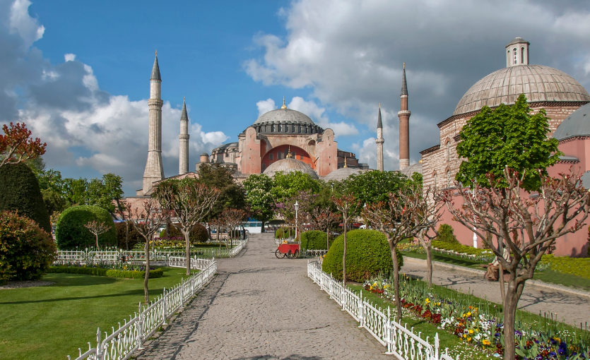 Ayasofya Müzesi Tarihçesi