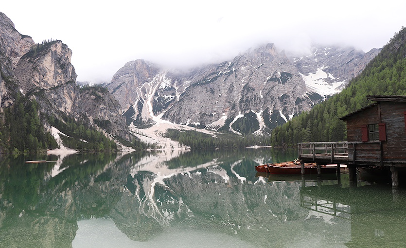Dolomit Dağları Göl Manzaraları