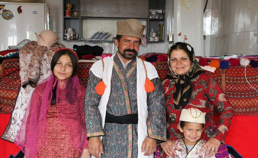 İran Geleneksel Kıyafet