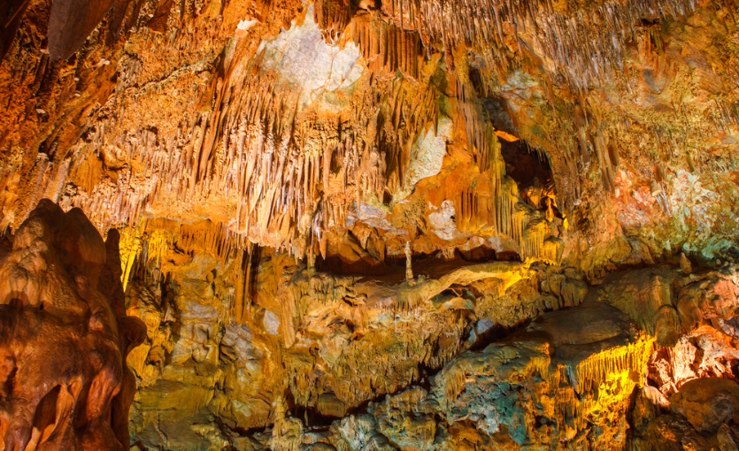 Damlataş Mağarası