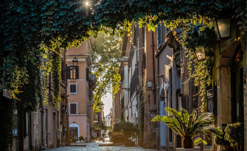 Emily in Paris Roma’da: Emily’nin Gözünden Roma’da Gezilecek Yerler