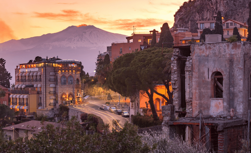 Sicilya ve Etna Yanardağı